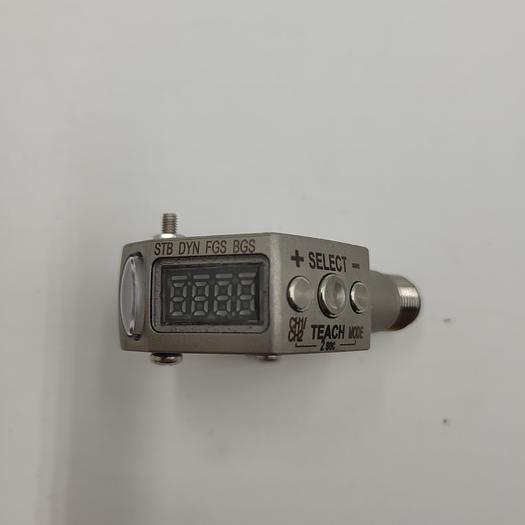 Used BANNER LASER DISTANCE SENSOR Q4XTKLAF600-Q8