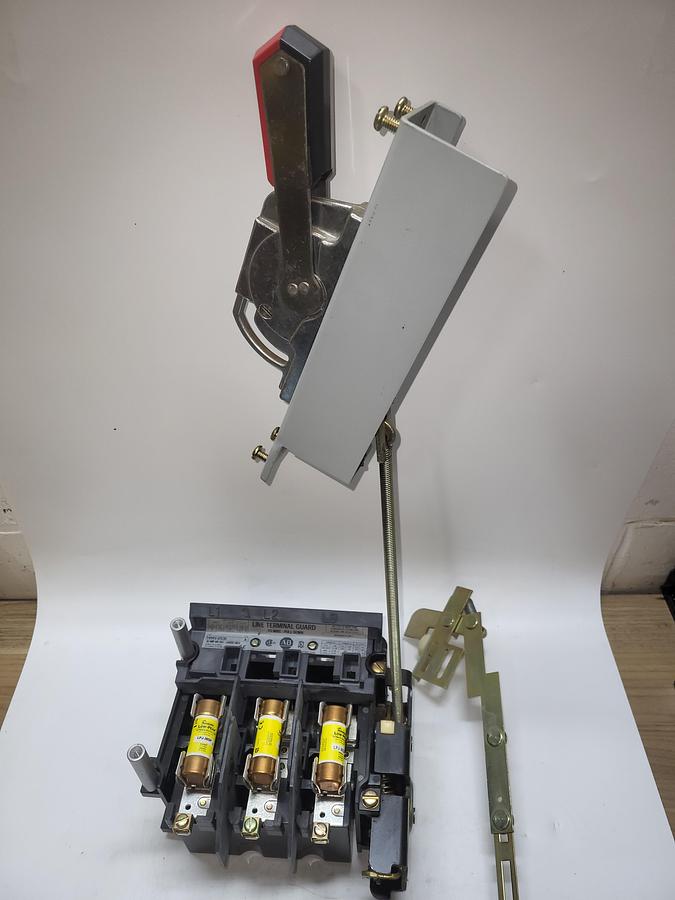 Used ALLEN BRADLEY 1494V-DS30 30A DISCONNECT SWITCH