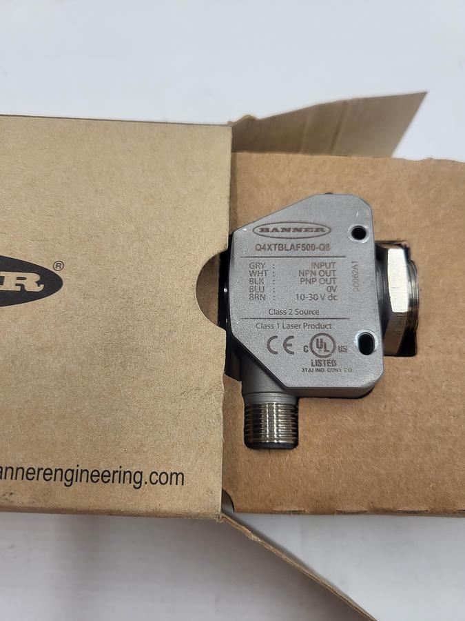 BANNER Photo Electric Sensor Q4XTBLAF500-Q8