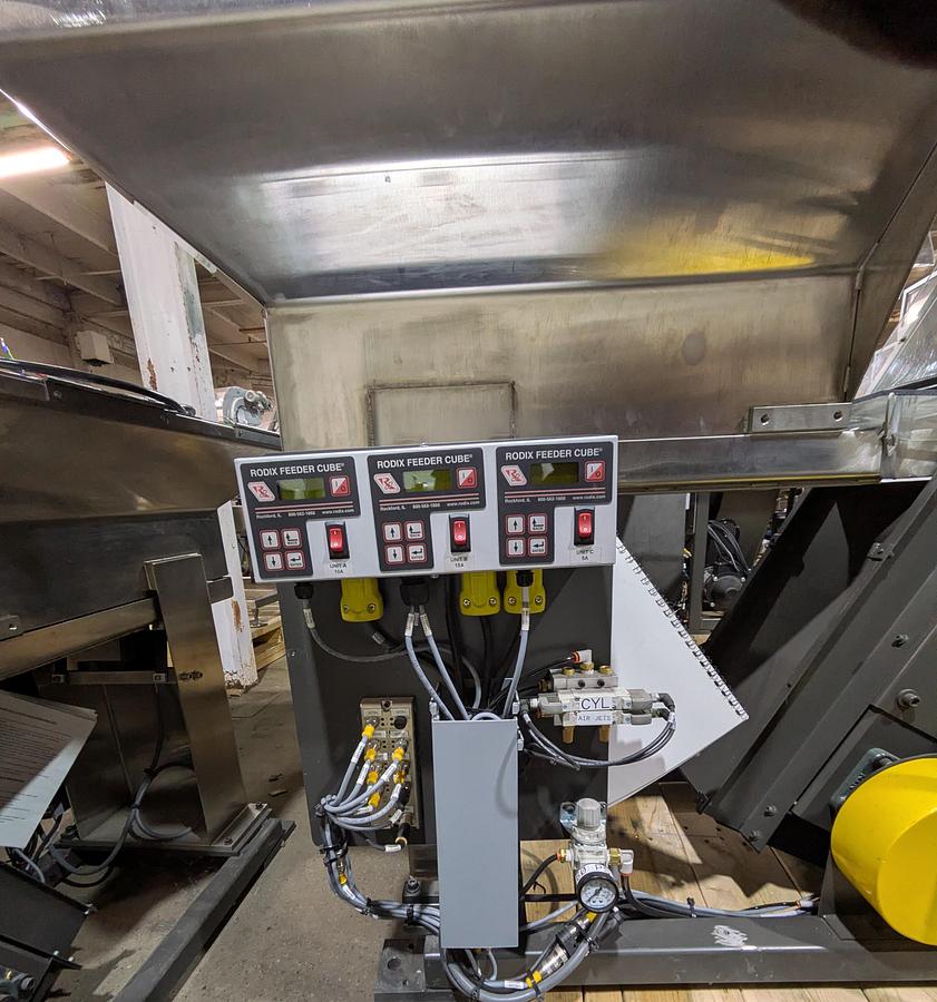 Used Stromag vibratory hopper feeder /elevator