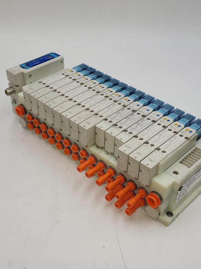 Used SMC SY5-IOL-0-N710RI W/ 14 solenoids SY5300 - 5UI - NA / One: EX260-SIL1 Serial Transmission System output
