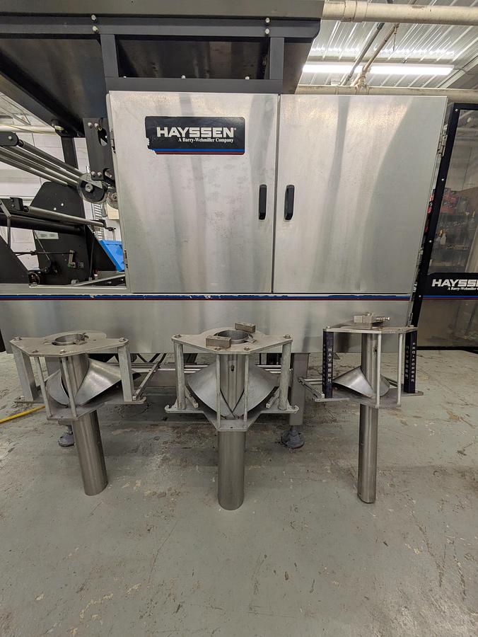 Used Hayssen 12-16HR form and fill bagger