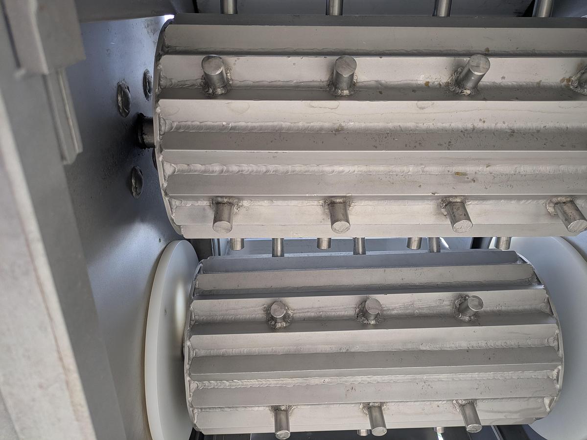 Used elevator with Key technology cluster breaker