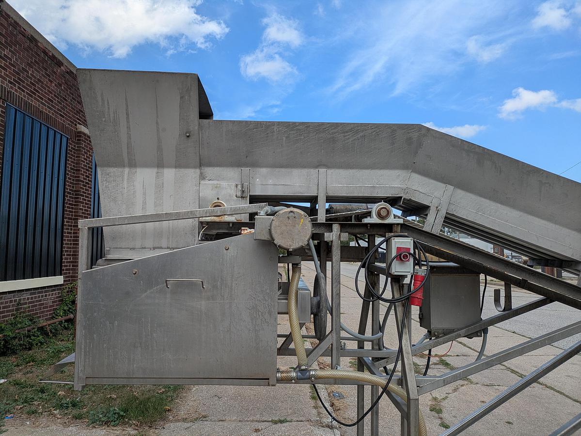 Used elevator with Key technology cluster breaker