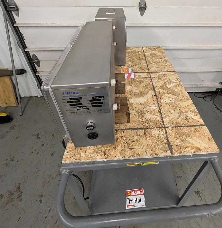 Used safeline gravity/pipeline metal detector