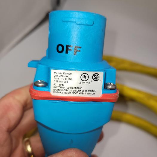 Used Meltric DSN20 / 63-18043 male end & DSN20 / 63-14043 female end connected with 25' super Vu-Tron 4/c 12AWG SOOW