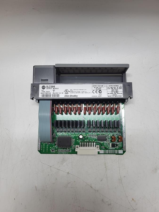 Used Allen-Bradley SLC500 Output Module 1746-OA16 Ser.D