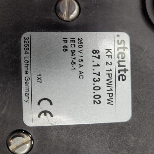 Used STEUTE KF2 1PW/1PW 2 - 2 Pedal Foot Switch with thermoplastic ENCLOSURE