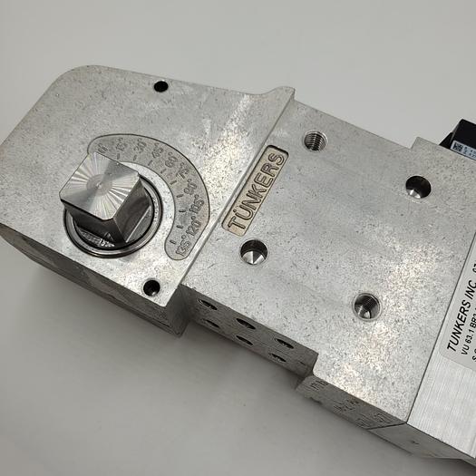 TUNKERS Maschinenbau | VU 63.1 BR2 A05 T12 5 - 135° vario series clamp cylinder. bore size: 63 mm. drive shaft: 20 *NEW*