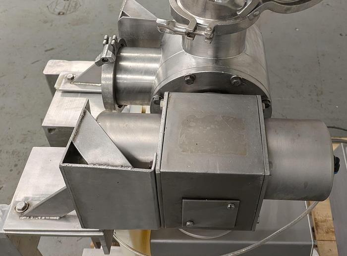 Used Mettler Toledo, Safeline 6" pipeline metal detector