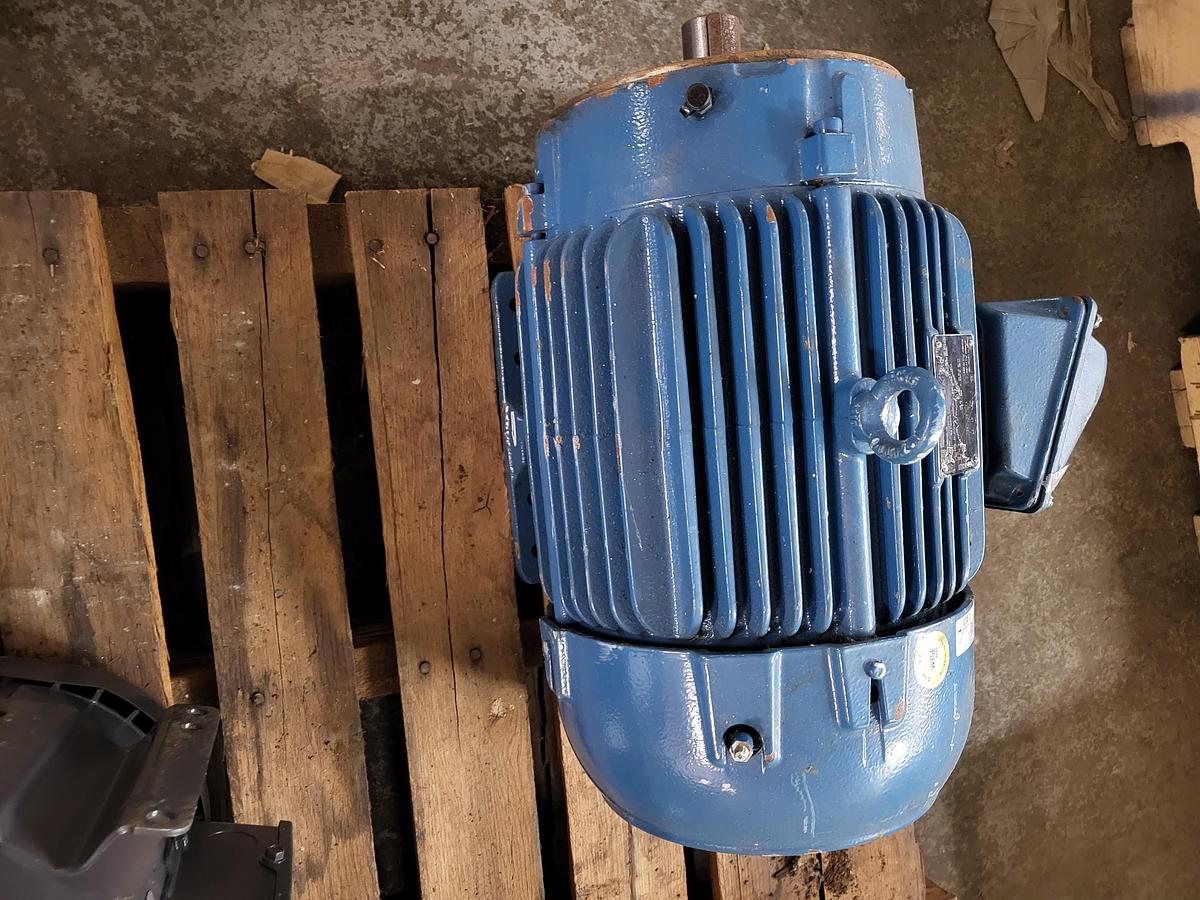 Used WEG 460V 3 PH 213/5TC frame 1765 RPM IP55 Model: 11431991