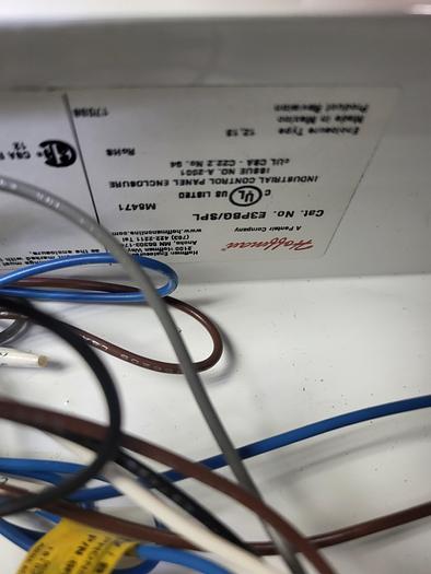 Hoffman E3PBG/SPL Enclosure w/ Allen Bradley Switches/Signal Light