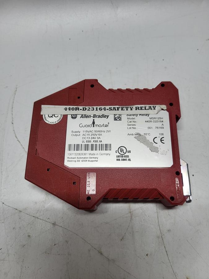 Used Allen-Bradley 440R-D23164 Ser.A Safety Relay