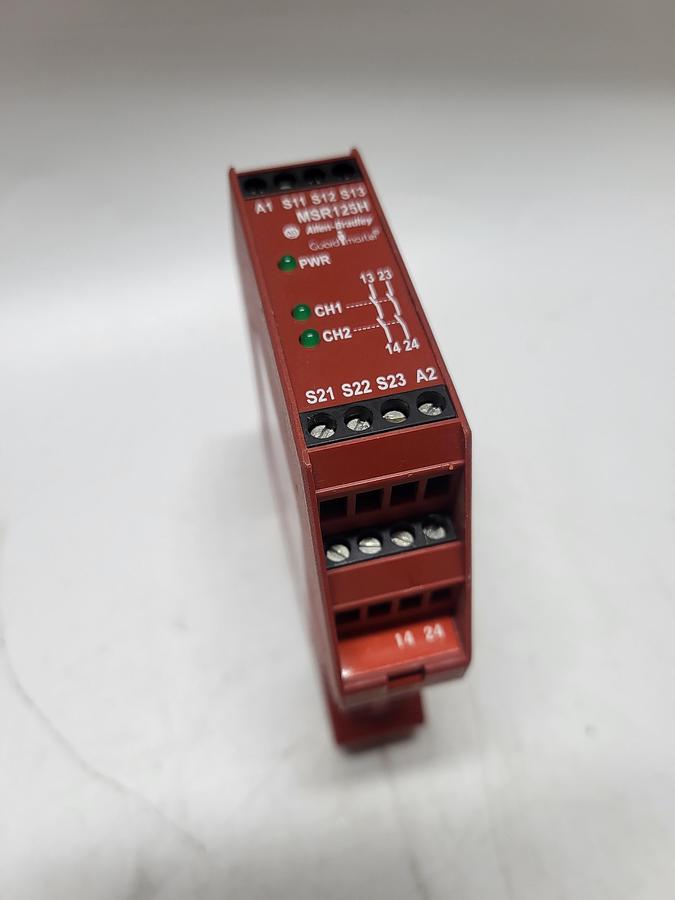 Used Allen-Bradley 440R-D23164 Ser.A Safety Relay