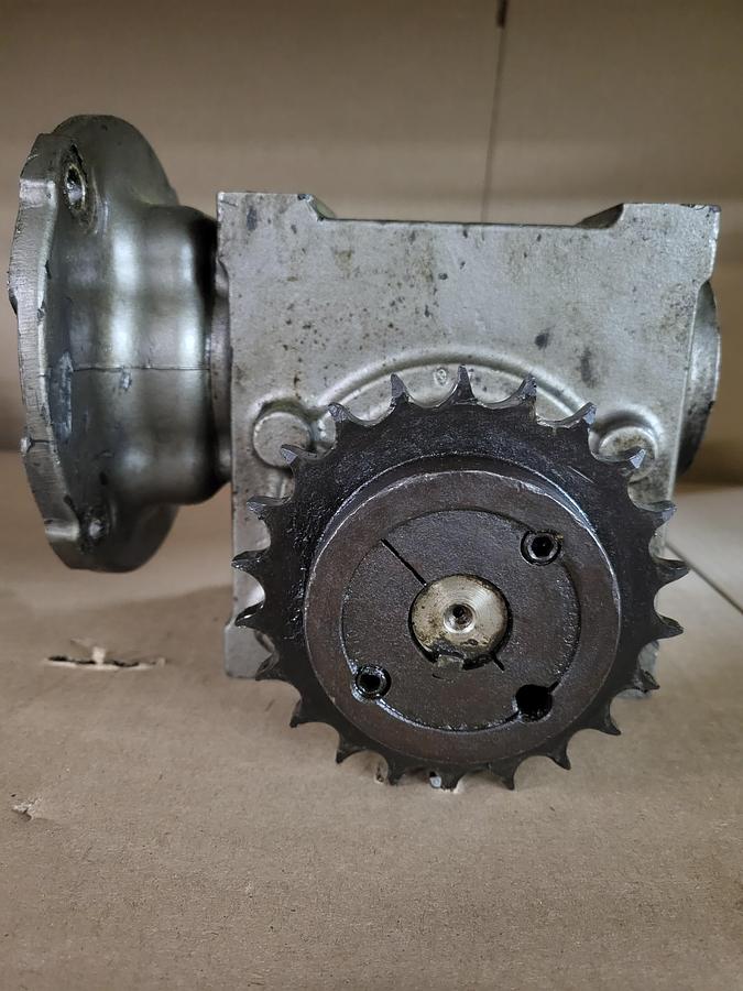 Used TIGEAR-2 Right Angle Worm Gear Reducer 20QZ50R56 Ratio 50:1