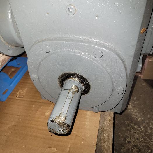Cleveland Gear box M3213BAH50C size 32 solid quill 56C 1-1/4" solid shaft output 50:1 ratio *NEW*