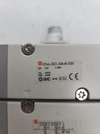 Used SMC VP544-5DZ1-03N-M-X555