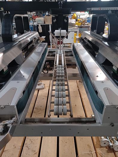 Used Wexxar Bel 252 case sealer and closer