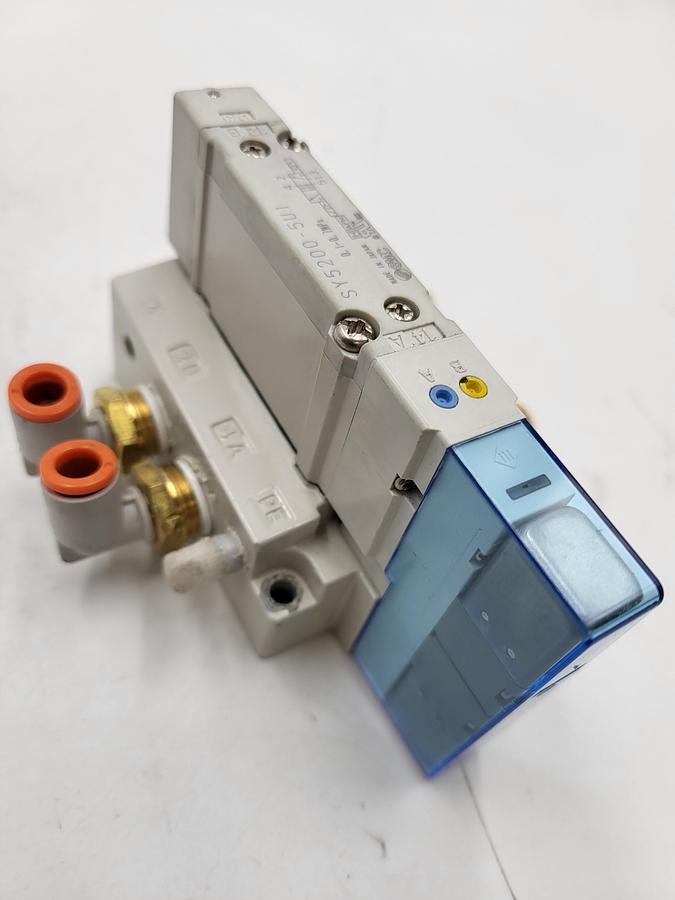Used SMC® SY5200-5U1 SY5000 5-Port Base Mounted Double Internal Pilot