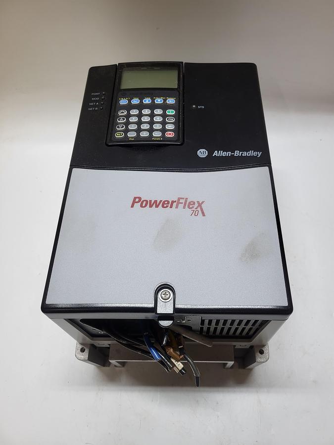 Used Allen-Bradley Power flex 70 20A D 014 A 0 AYNANC0 Ser.A