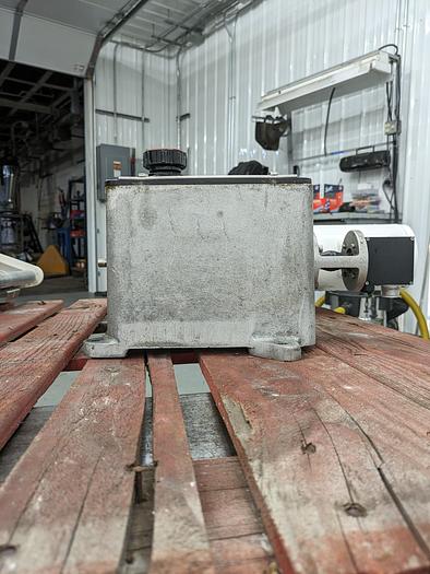 Used Hayssen 12-16 HR form and fill bagger includes DC motor and encoder 10207F1521