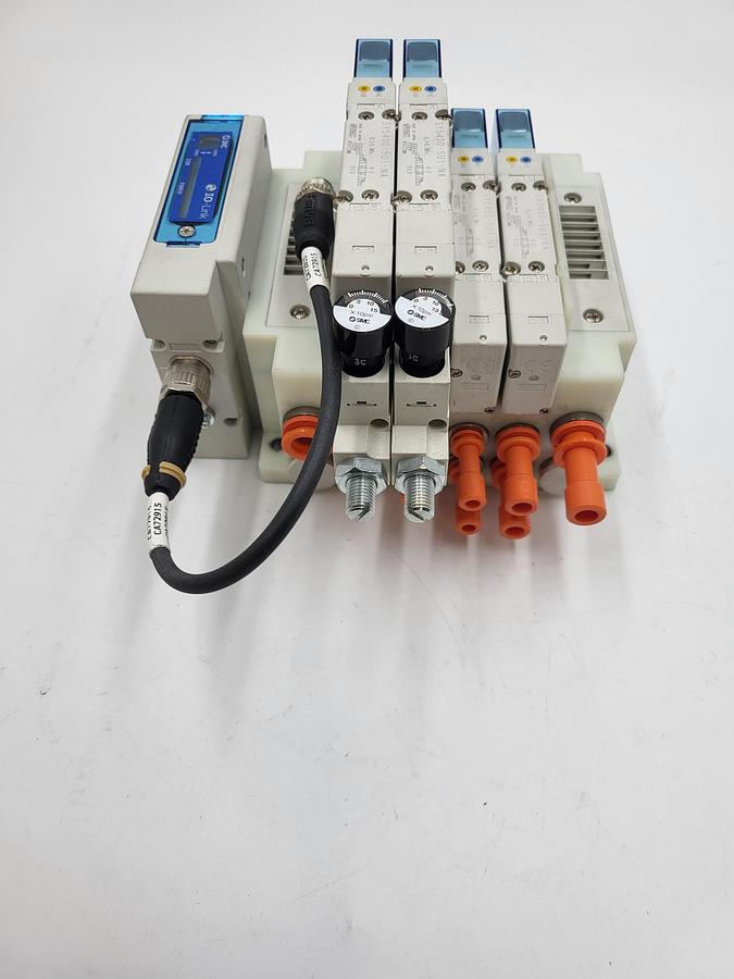 Used SMC SY5-IOL-0-N76RI W/ 4 solenoids SY5400 / EX260-SIL1 Transmission System IO-Link