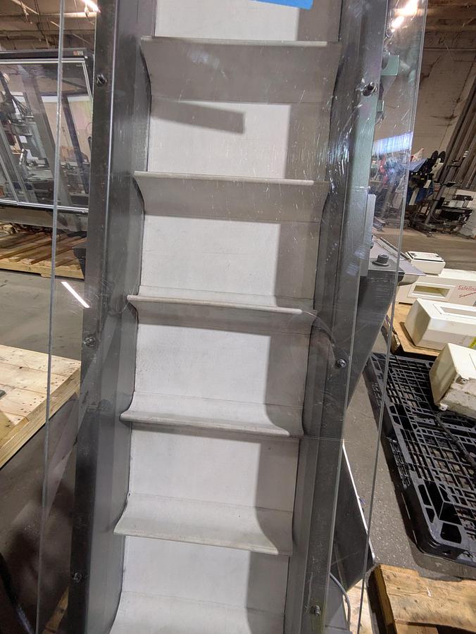 Used Stromag vibratory hopper feeder /elevator