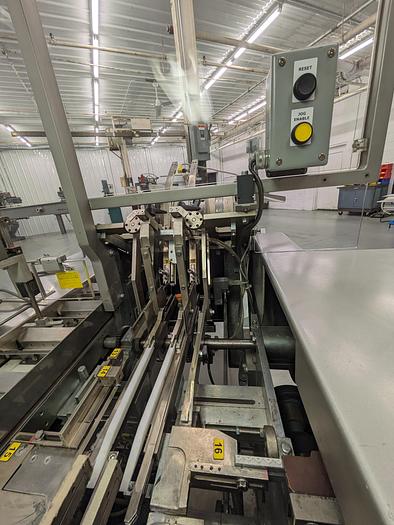 Used PMM intermittent motion horizontal cartoner