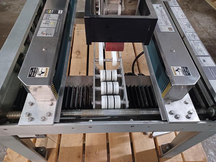 Used Wexxar Bel 252 case sealer and closer