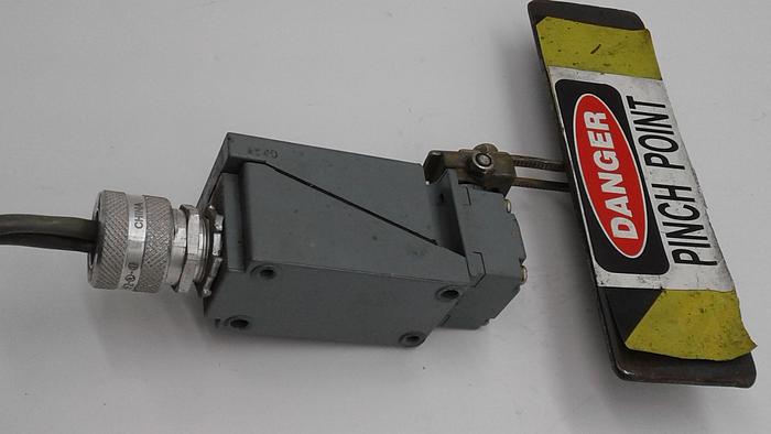 Used Allen-Bradley oiltight Limit Switch 802T-AP