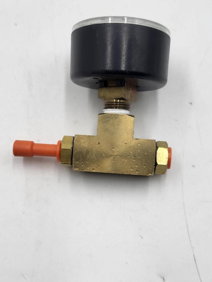 Used SMC Pressure gauge 160 psi - mounted on brass T line split