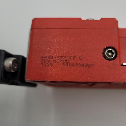 Used Rockwell Position TLS2-GD2 GUARDMASTER switch 440G-T27127