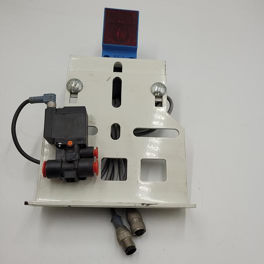 Used SICK SZW10003-D PHOTOELECTRIC SENSOR plus wiring & SMC VFD112Y-5M0-N7-G VALVE attached to adjustable steel bracket