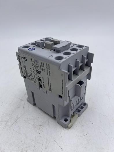 Used Allen-Bradley 700-CF400* Ser A 120V