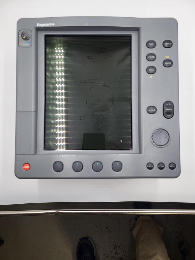 Used Raymarine L1250P Fishfinder with cover