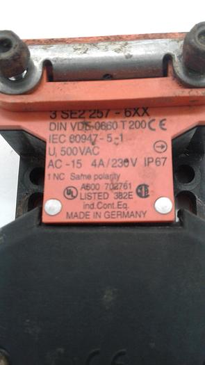 Used Siemens 3 SE2 257-6XX Circutbraker