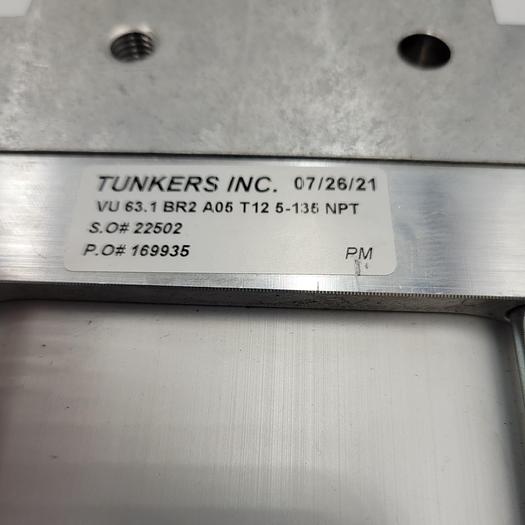 TUNKERS Maschinenbau | VU 63.1 BR2 A05 T12 5 - 135° vario series clamp cylinder. bore size: 63 mm. drive shaft: 20 *NEW*