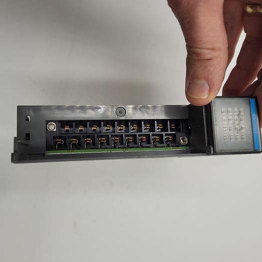 Used ALLEN BRADLEY SLC 500 1746-0B16 OUTPUT MODULE