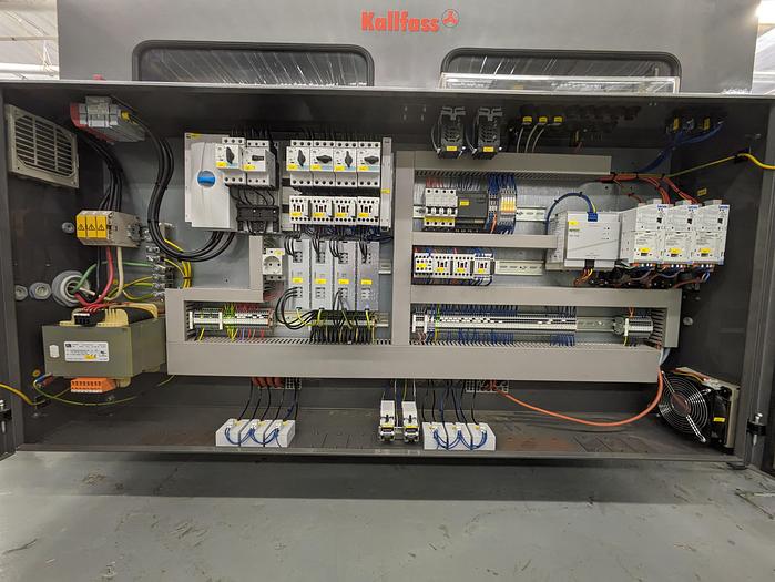 Used Kallfass Universa Servo 500 high speed automatic shrink wrap / with heat tunnel