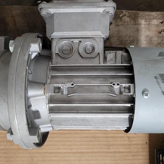 NORD motor & gear box mtr: 63s/4cus 230/460 3 PH 1700 RPM 56C frame IP55 ratio: 600 *NEW*
