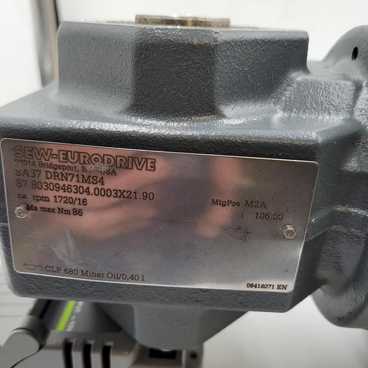 Used SEW EURODRIVE 3/4" BORE GEAR BOX SA37 DRN71MS4 87.8030946304.0003X21.90 & MOTOR