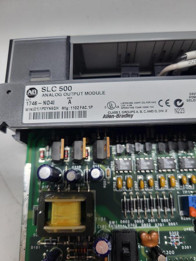 Used Allen-Bradley SLC500 Analog Output Module 1746-N04I Ser.A
