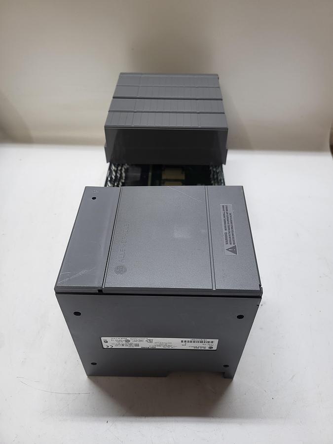 Used Allen-Bradley SLC 500 Power Supply 1746-P4 Ser.A W/Cardslots