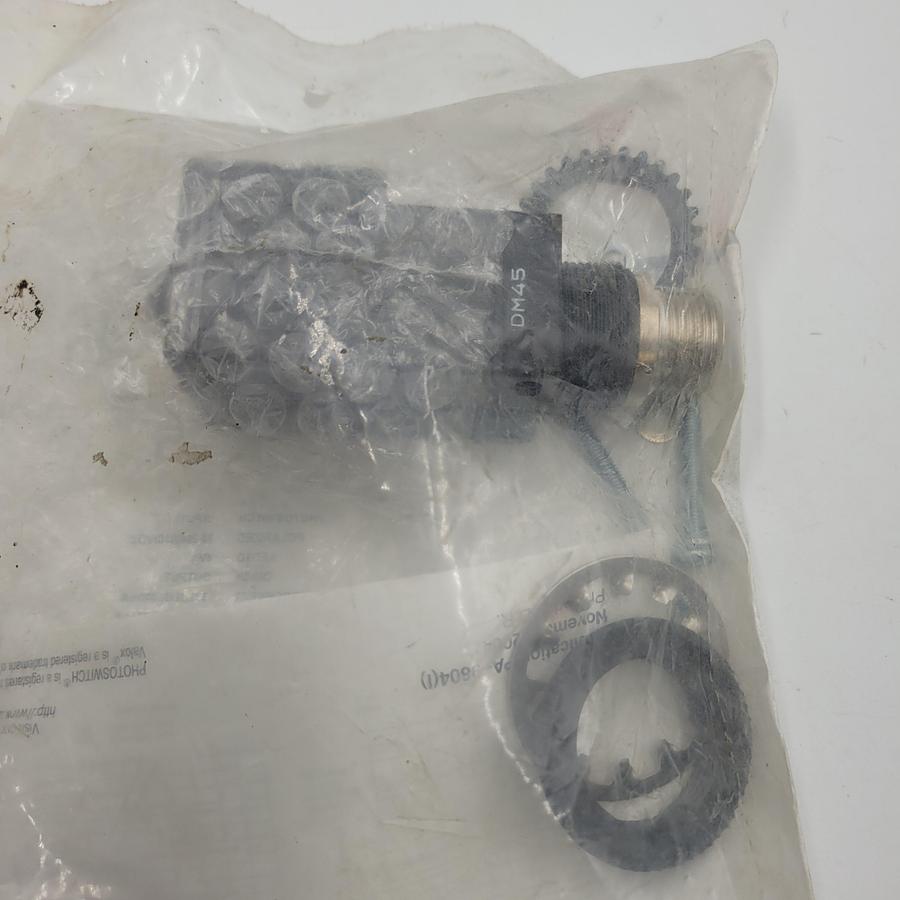 Allen Bradley 42GRU-9203-QD PhotoSwitch *NEW IN SEALED BAG*