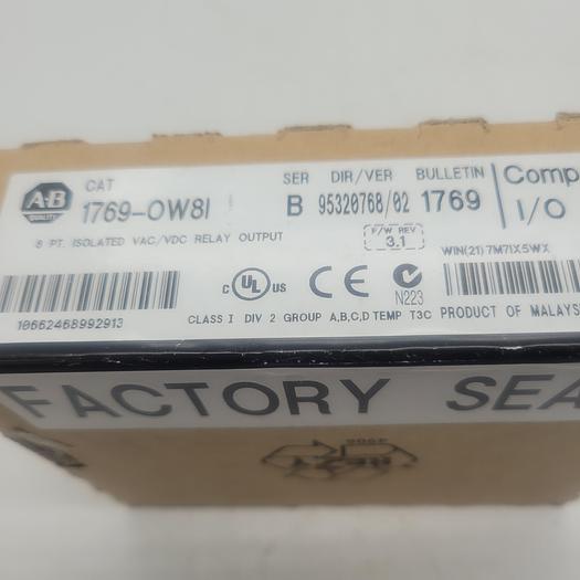 Allen-Bradley Relay Output 1769-OW81 Ser.B 3.1