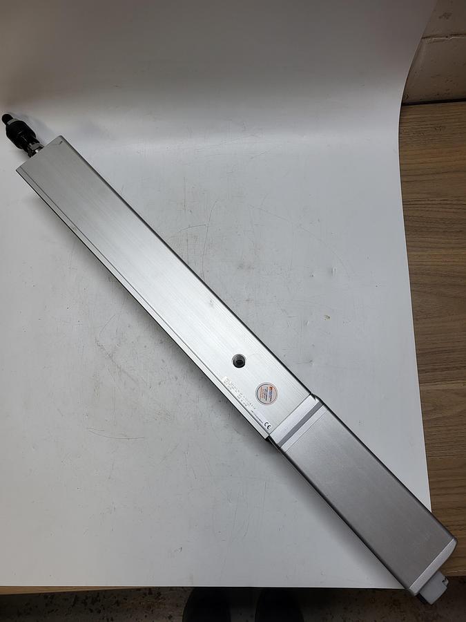 Used IAI corp RCP6-RA7C-WA-56P-16-300-P5-N-B-CJB actuator 300 mm stroke