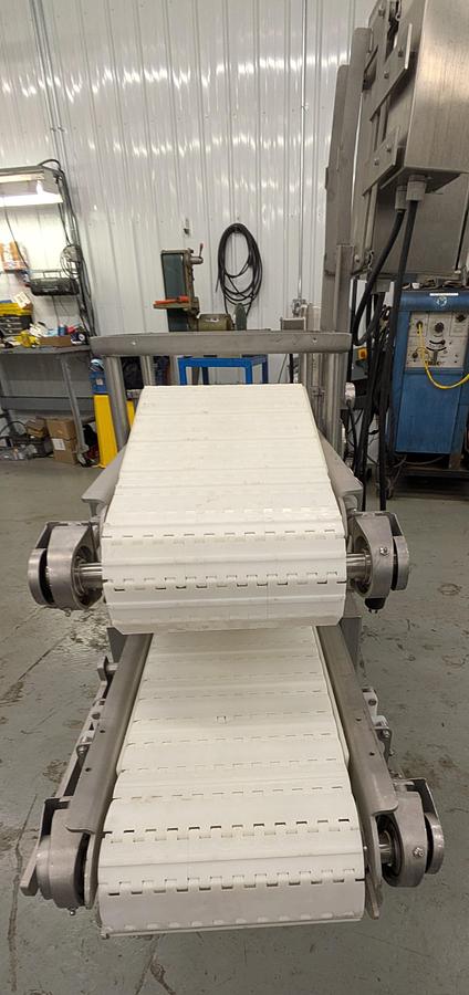 Used Friesens flattening conveyor, stainless