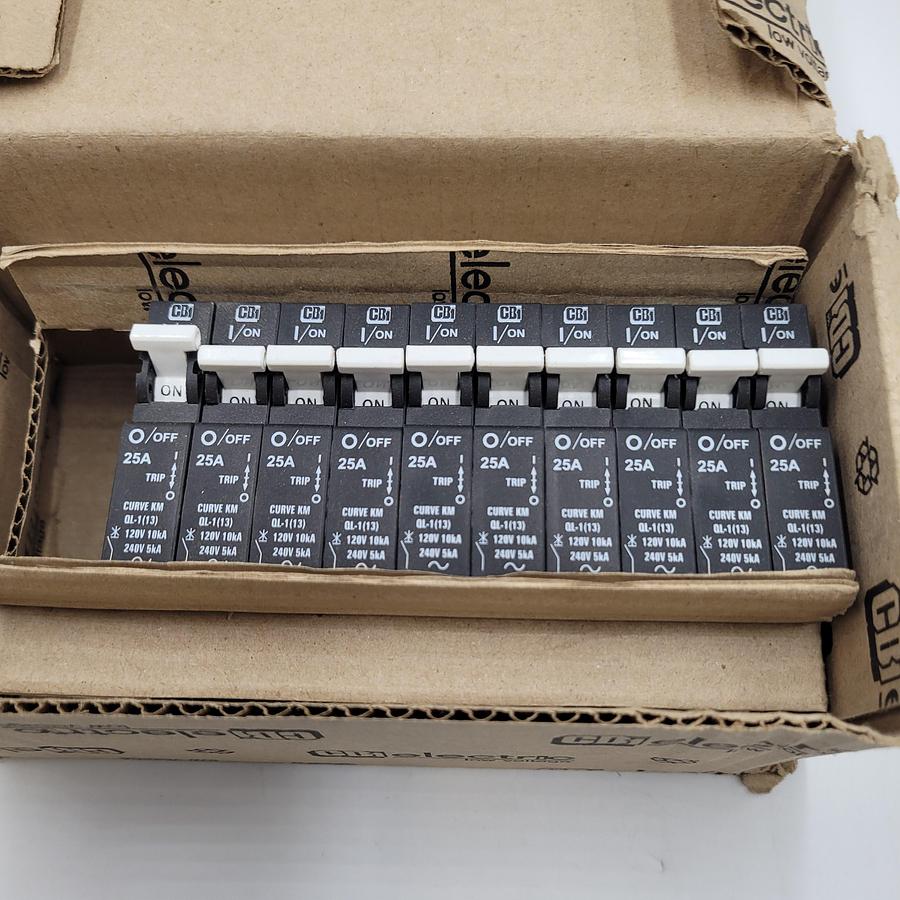 CIRCUIT BREAKER INDUSTRIES QL-1-DM-KM-25A / QL18KM25 - 25 AMP circuit breaker *New in box**