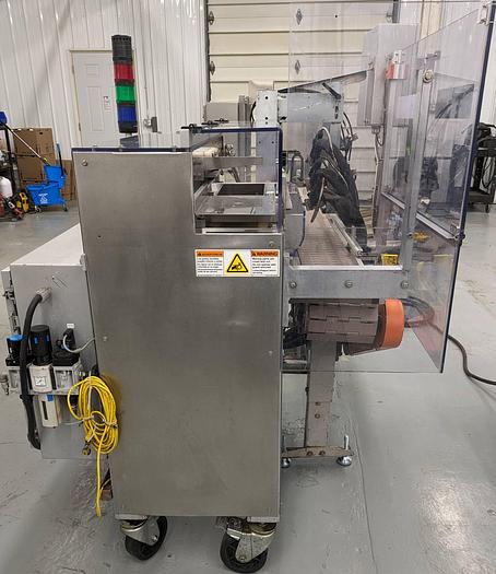 Used Bosch Doboy 840E carton closer