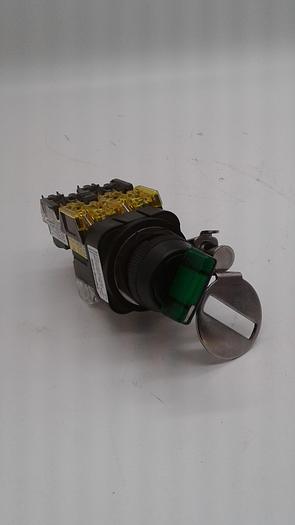 Used Allen-Bradley Control Switch 800H-00HRX2KB6 F